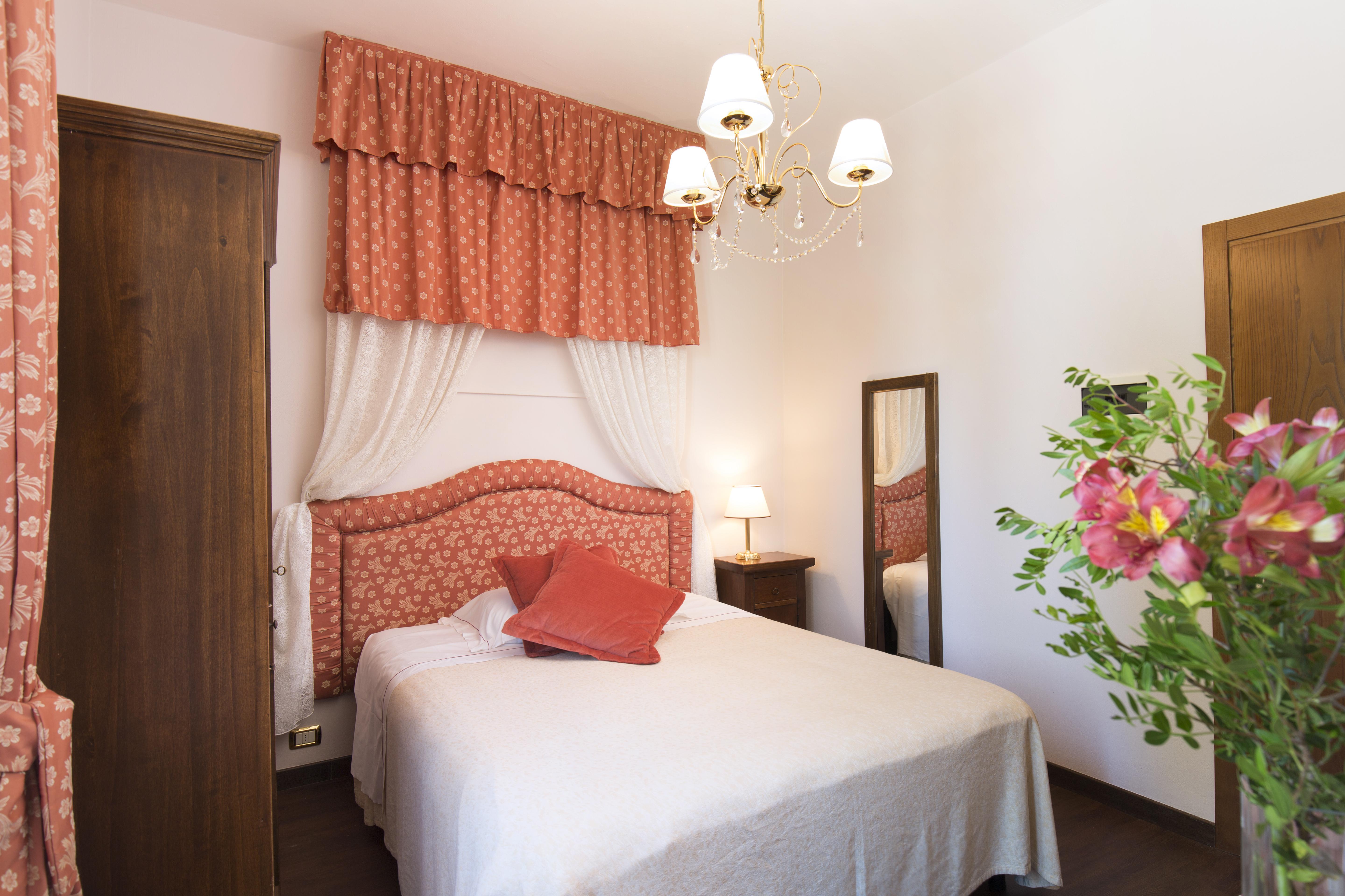 Villa Lecchi Hotel Wellness Коле Вал д'Елза Екстериор снимка