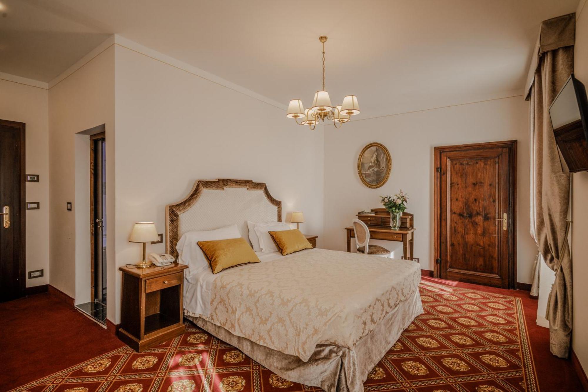 Villa Lecchi Hotel Wellness Коле Вал д'Елза Екстериор снимка