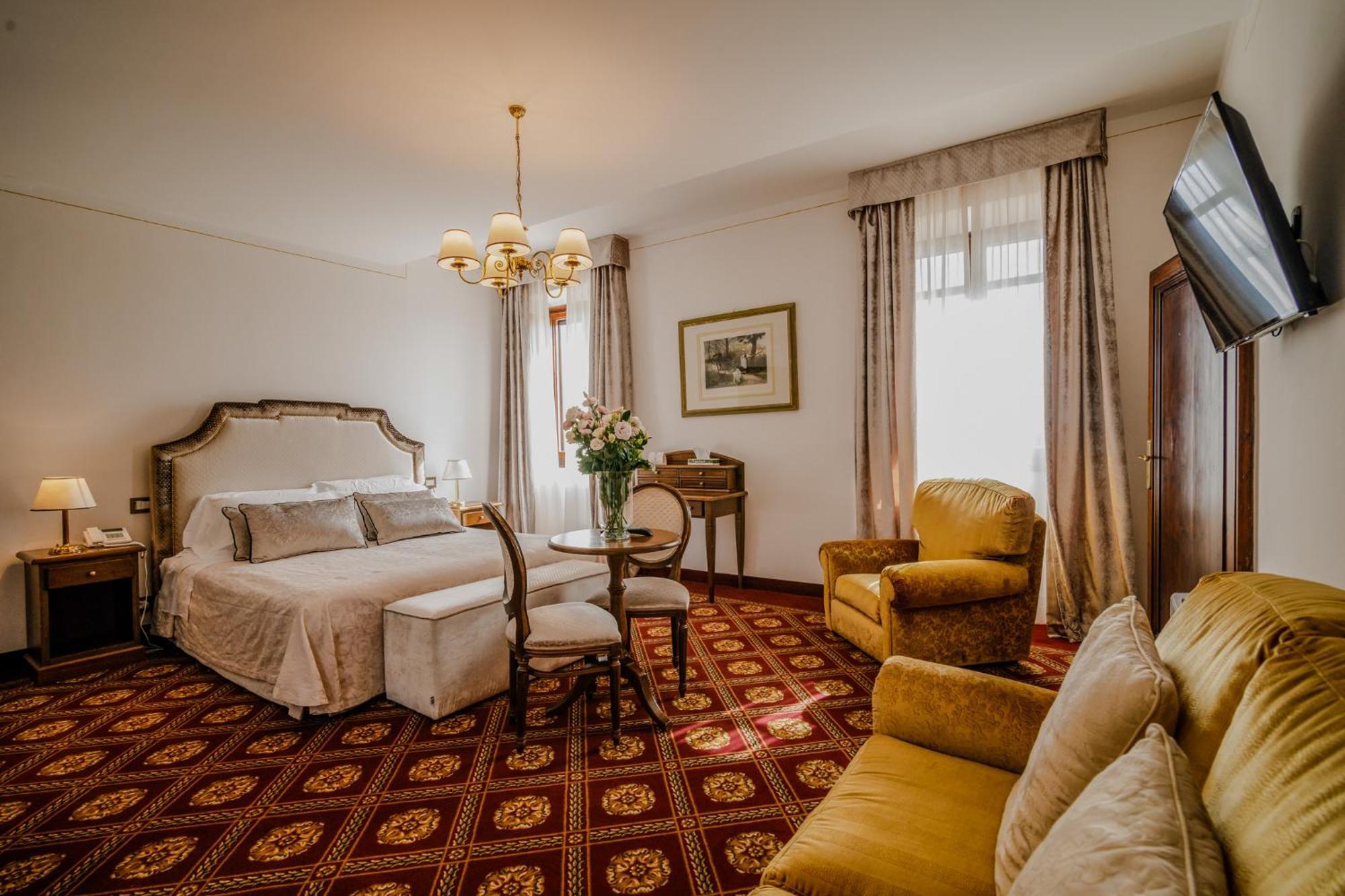 Villa Lecchi Hotel Wellness Коле Вал д'Елза Екстериор снимка